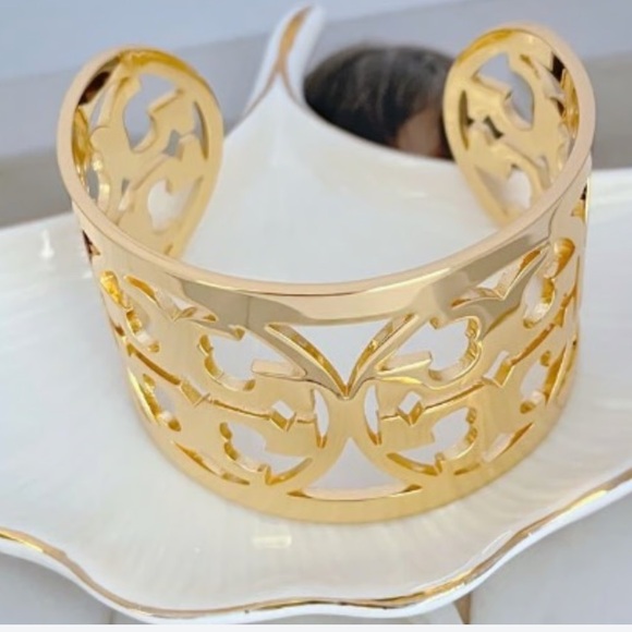 TORI BURCH LARGE , DOUBLE TT CUT OUT LOGO,CUFF BRACELET. - Picture 6 of 8